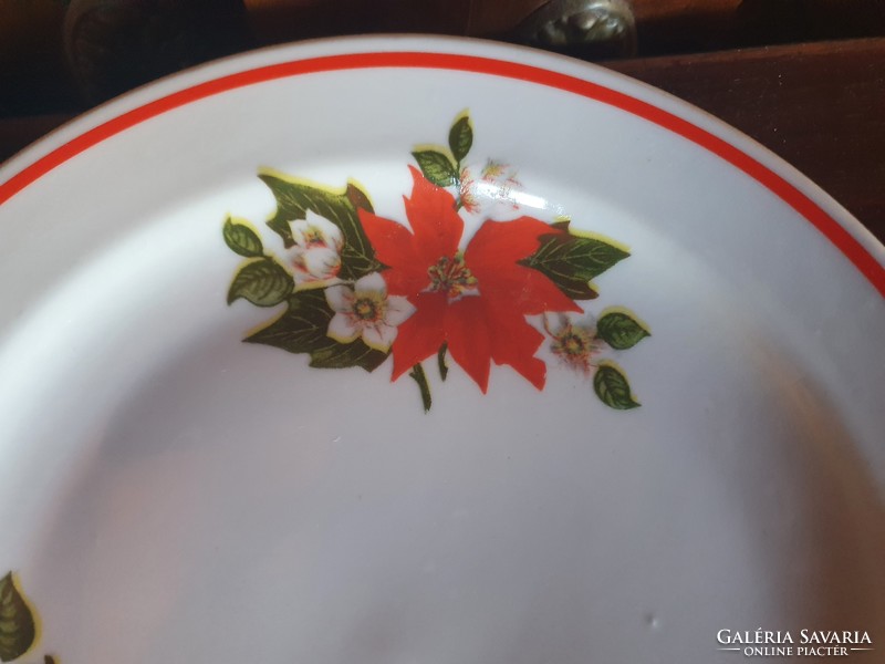4 db. Zsolnay virág mintás desszertes tányér, kistányér