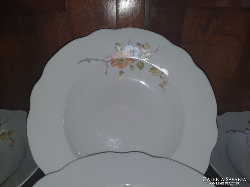 4 Pcs. Gilded Zsolnay flower patterned soup plate, deep plate