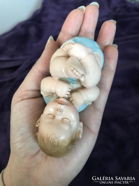 A. Lucchesi ismert baba figurája baba szobor alvó  csecsemő fogura