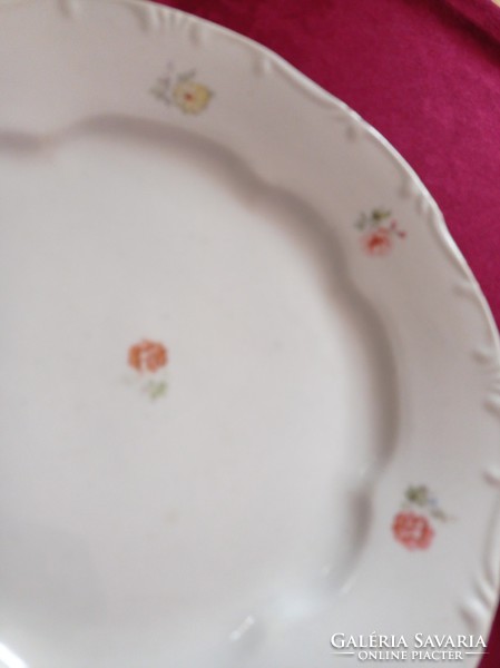 2 pcs Zolnay flat plates with small flowers, 24 cm in diameter