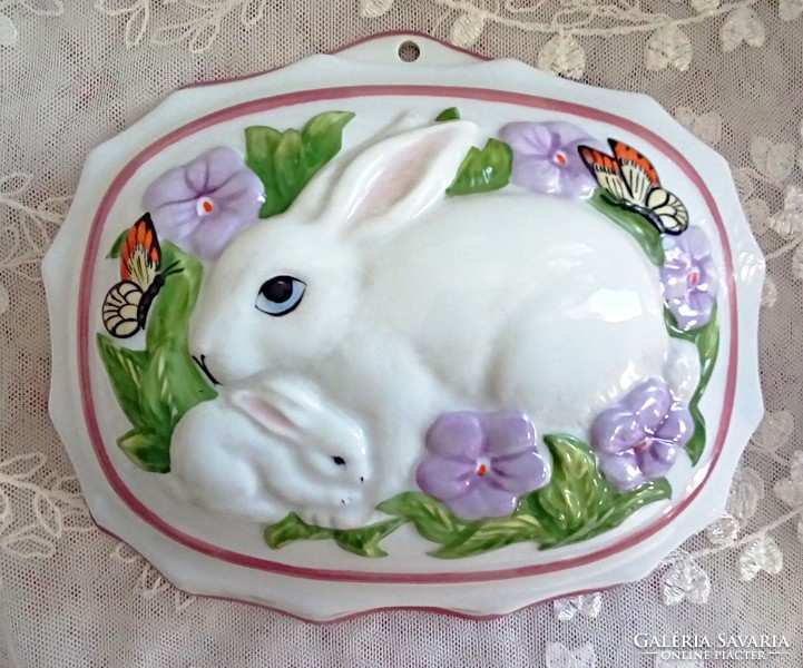 Franklin as a bunny porcelain wall ornament, jelly shape