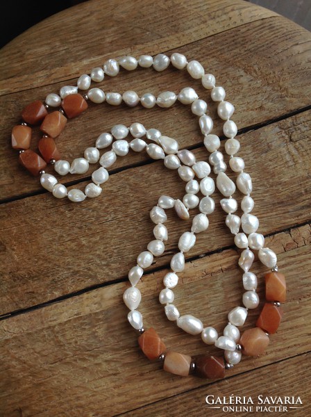 Italian baroque string of pearls with mineral stones