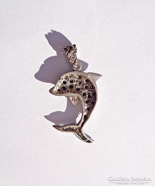 24 Stony 925 Sterling Silver Dolphin Pendant