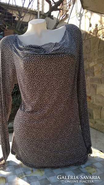 Elegáns-divatos női felső-blúz- csipkedíszes  hosszított vonalú XS
