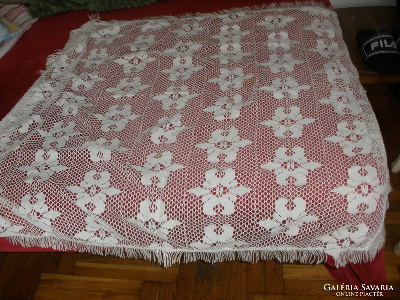 Fringed, knot lace tablecloth, off-white