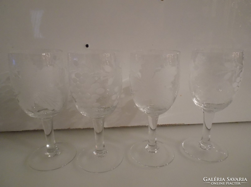 Glasses - 4 pcs - acid etched - wine - 13.5 x 5 cm - 1 dl - Austrian - perfect