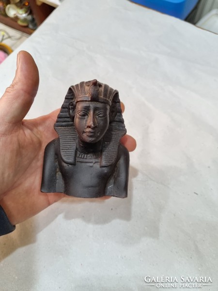 Egyiptomi mügyanta figura