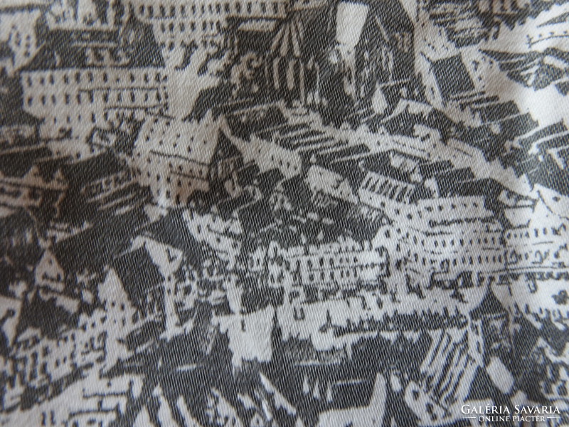 Blackout curtain depicting the huge city of Vienna - a rarity!