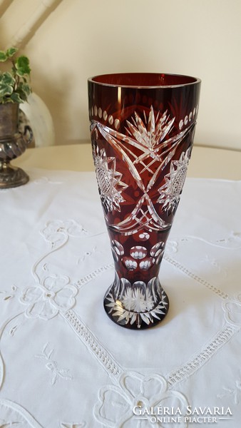 Graceful, burgundy polished crystal vase