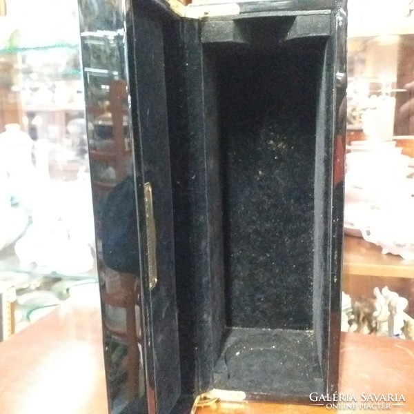 Varnish black drink storage gift box, box.