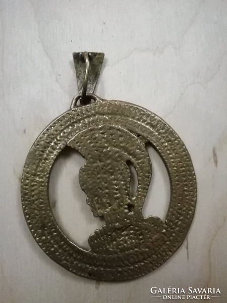 Beautiful unique bronze pendant for women / Roman / head