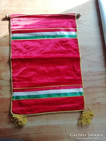 Excellent battalion embroidered with silk flag