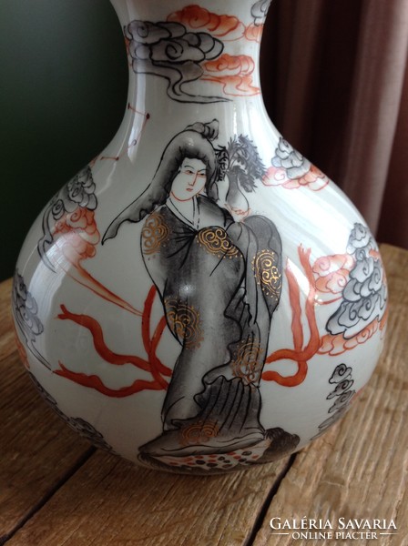 Régi Kínai kézzel festett porcelán váza