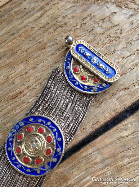 Turkish Gumusevi ethnic handcrafted silver bracelet with fire enamel decoration, small size