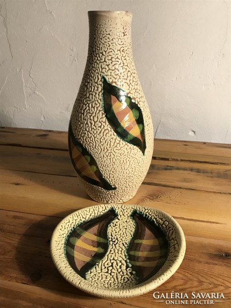 B. Várdeák ildikó retro vase and bowl-flower vase + middle of table