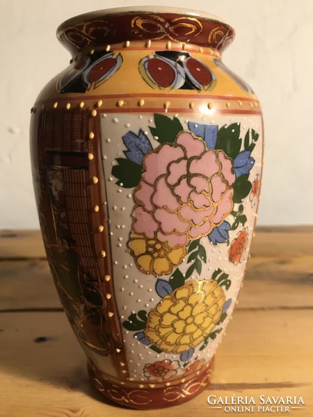 Chinese decorative small vase t-124