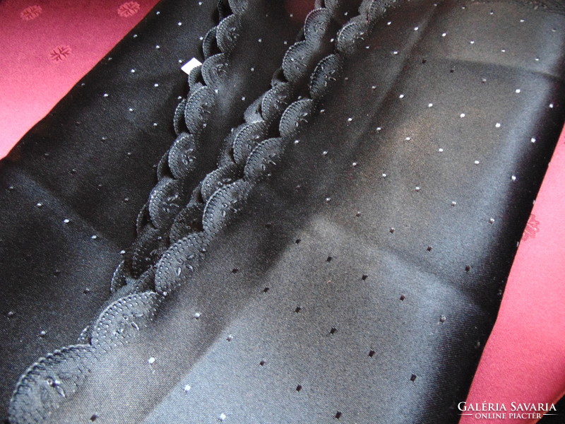 Black silk tablecloth 130 x 160 cm rectangle