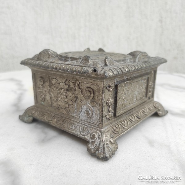 Antique bushing, pewter alloy, Art Nouveau antique ornate eagles on the 4 corners