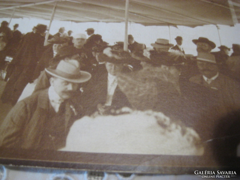 Gentlemen's company at a ceremony at the turn of the century, correspondence sheet