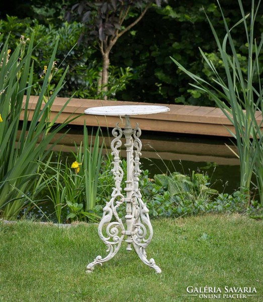 Tavaszi kertszépítő ajánlat - Öntöttvas asztalok (fehér)