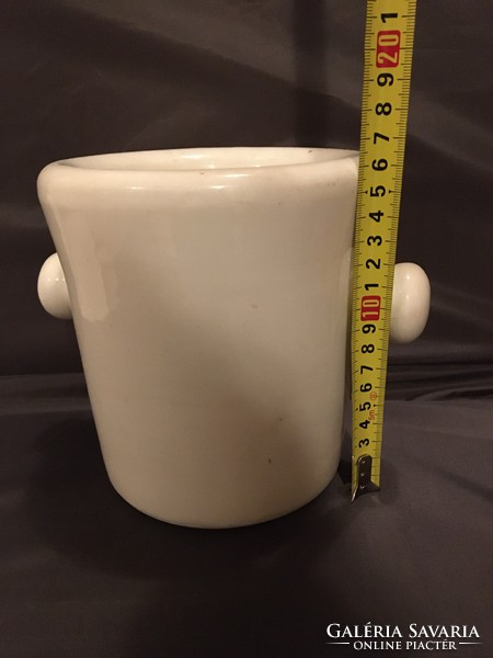 Porcelain mortar and pestle