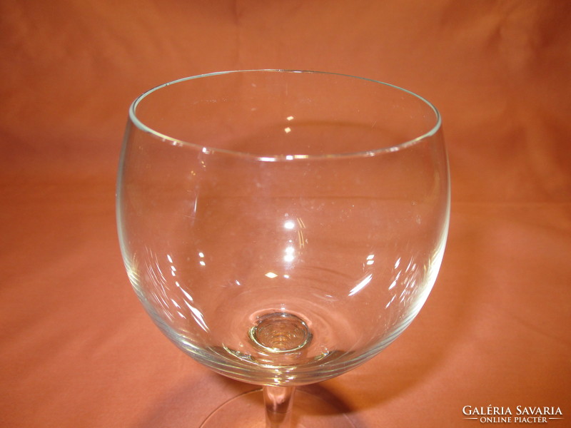 Retro stemmed wine glass for glass replacement
