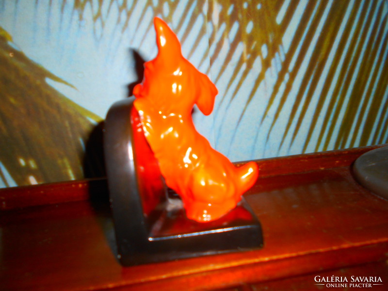 1930s art deco dog figurine ceramic book prop with hummel