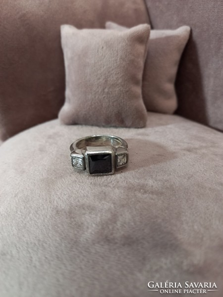 Silver ring with onyx and zirconia stone