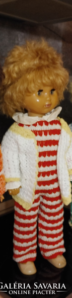 Régi   gyönyörű arcú játékbaba régiség  k.60 cm magas  gyűjtőknek    Tina Turner