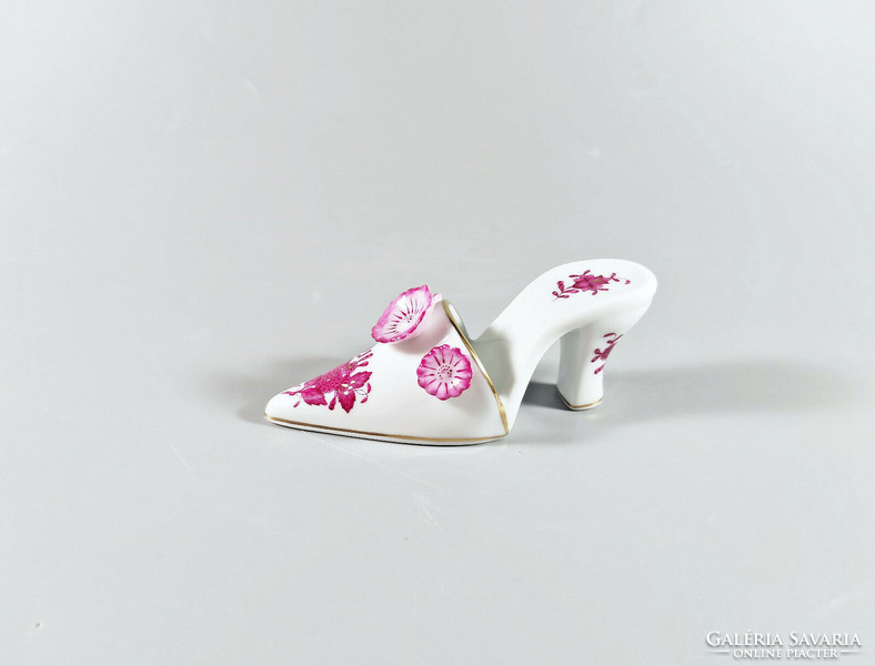 Herend, raspberry-colored apponyi patterned slippers hand-painted porcelain figurine, flawless! (I030)