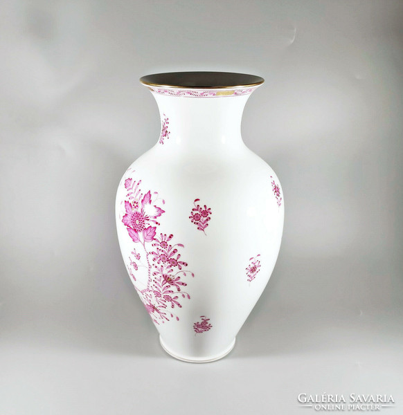 Herend, xl 32.5 Cm raspberry colored Indian basket pattern hand painted porcelain vase, flawless! (H014)