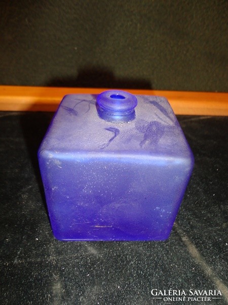 S22-10 vase or inkwell