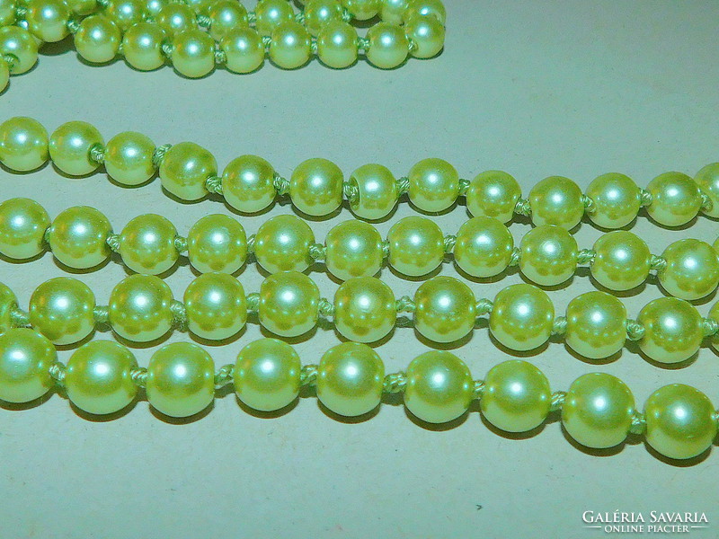 Pastel green shell pearl extra long pearl necklace - 150 cm!