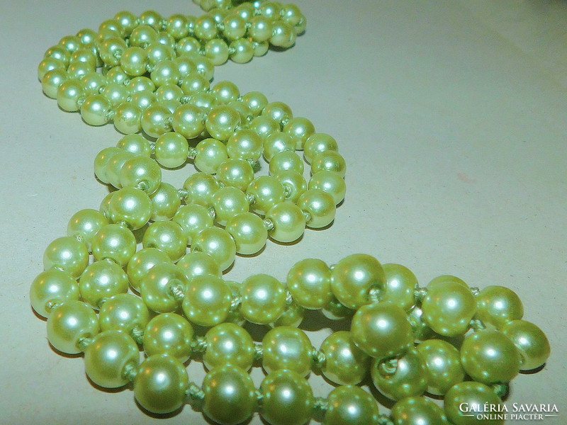 Pastel green shell pearl extra long pearl necklace - 150 cm!