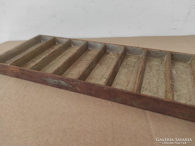 Antique chocolate chocolate candy metal mold confectioner candy maker 5043