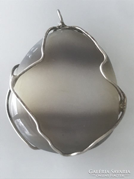 Agate pendant in silver-plated, soldered metal frame, 5 cm long