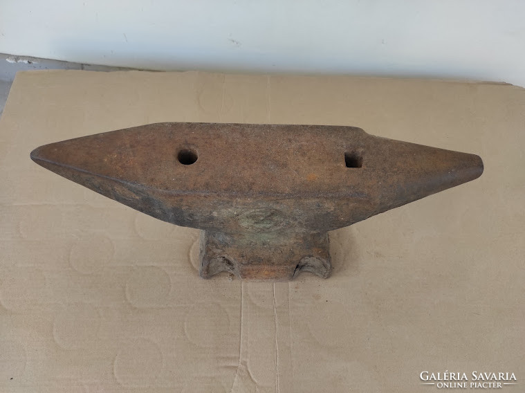 Antique heavy iron anvil 52 kg 5029