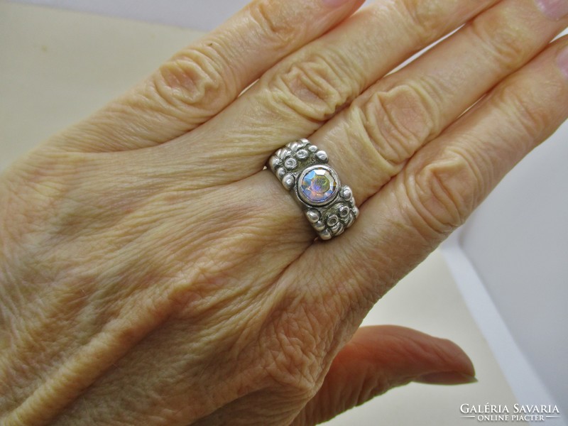 Beautiful antique handcrafted silver ring with playful stones