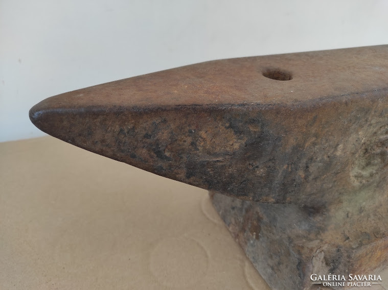 Antique heavy iron anvil 52 kg 5029