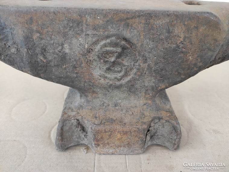 Antique heavy iron anvil 52 kg 5029