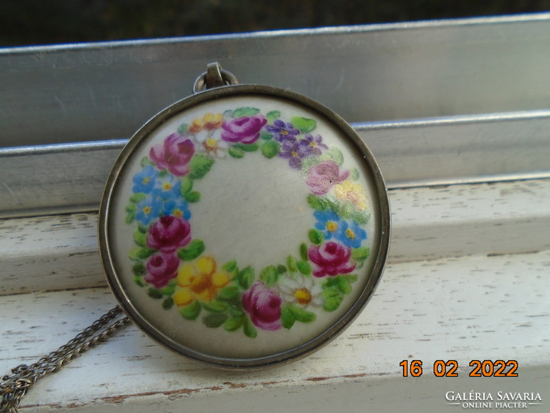 800 Antique silver in a marked socket with a hand-painted rose large pendant chain