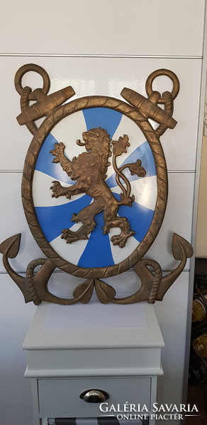 Lion copper coat of arms 14kg.