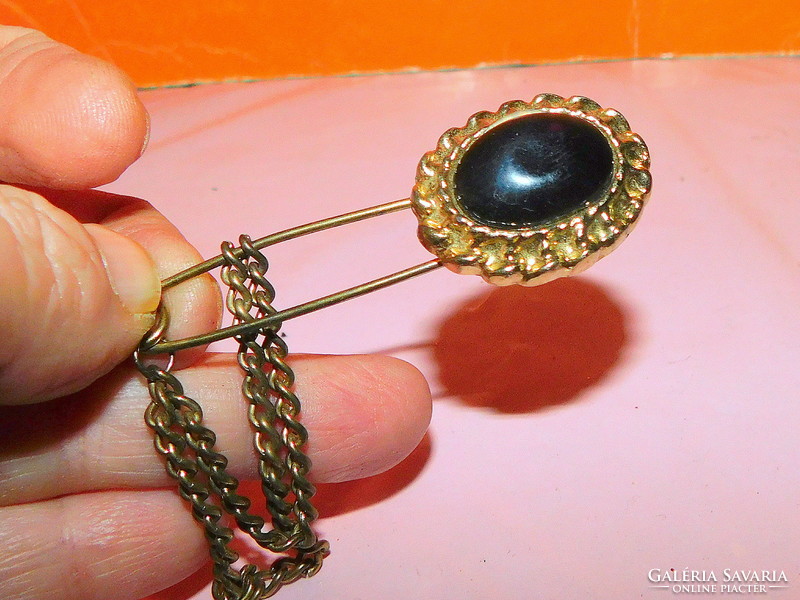 Old jewelry brooch badge up clothing ornament