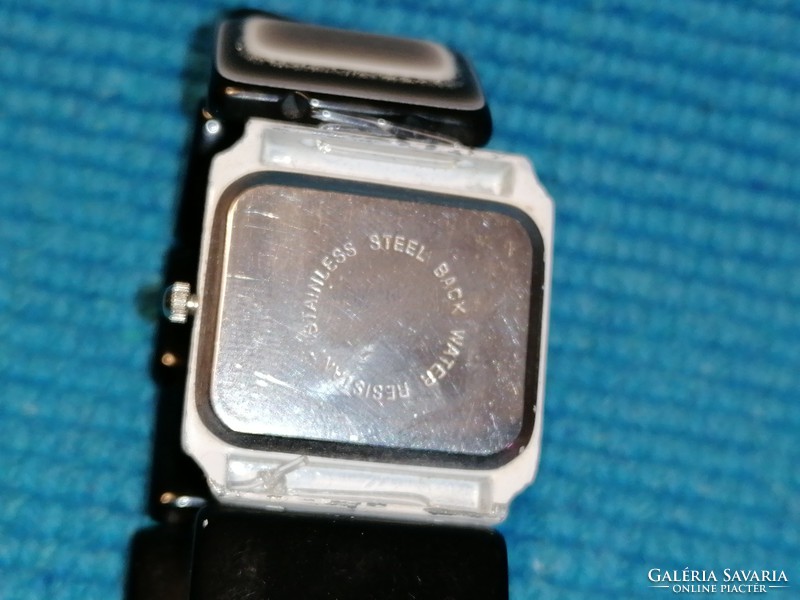 Jewelry watch (225)