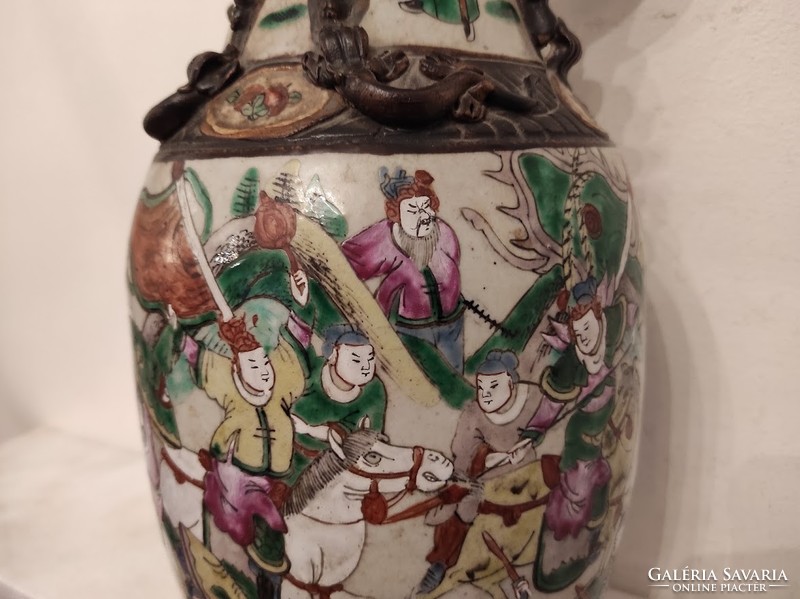Antique chinese combat soldier battle scene porcelain vase asia 905 4931