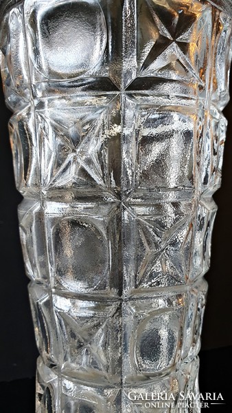 Régi, üveg váza. 18,2 cm. magas.