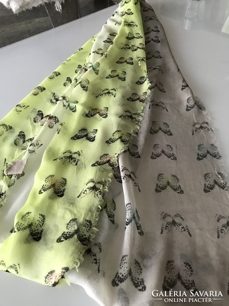 Codello brand large scarf with lots and lots of butterflies, 190 x 65 cm