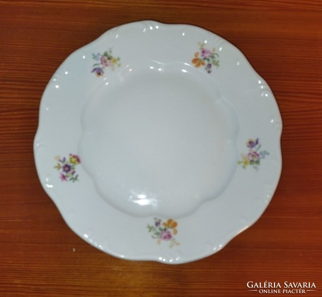 Zsolnay porcelain flat plate with flowers 24cm