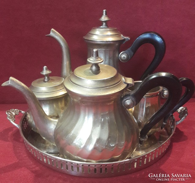 Antique silver plated jug set on tray (m2237)