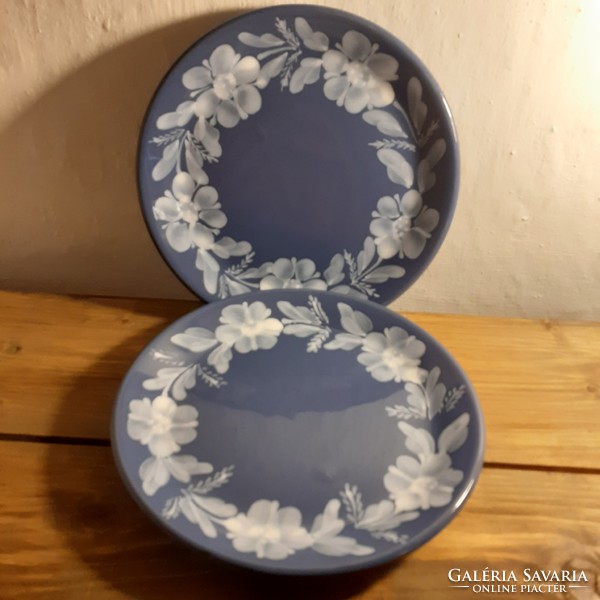 Beautiful blue and white Hungarian glazed ceramic plate